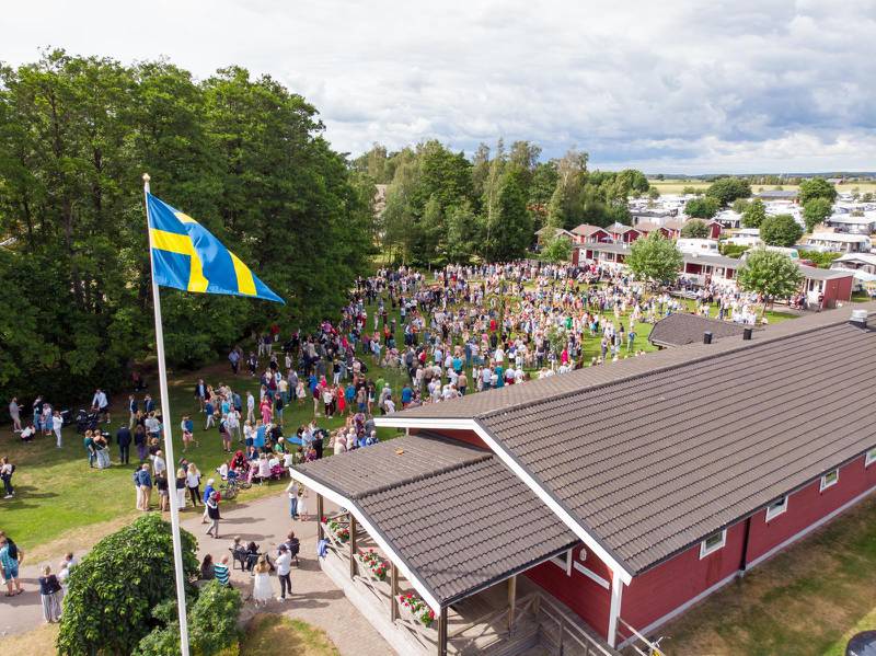 Gullbrannagården med kurs- och lägerverksamhet samt camping drivs av Svenska Alliansmissionen, men används av många fler.