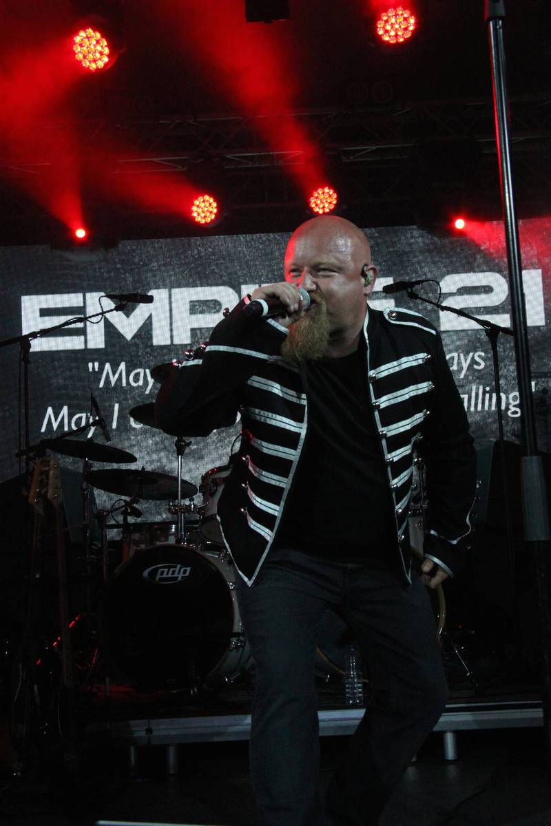 Empire 21. Ricard Hulteke sjunger melodisk metal i detta svenska band som gjorde sin första Sverigekonsert på GF.