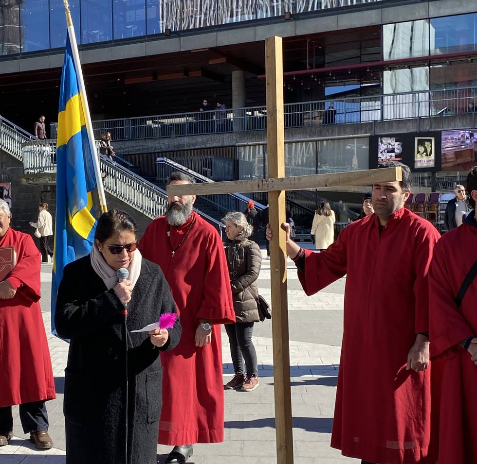 Annahita Parsan, präst i Hammarbykyrkan, predikade i den avslutande gudstjänsten på Sergels torg.