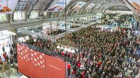 Terrorhotnivån stoppar julsånger på Centralstationen