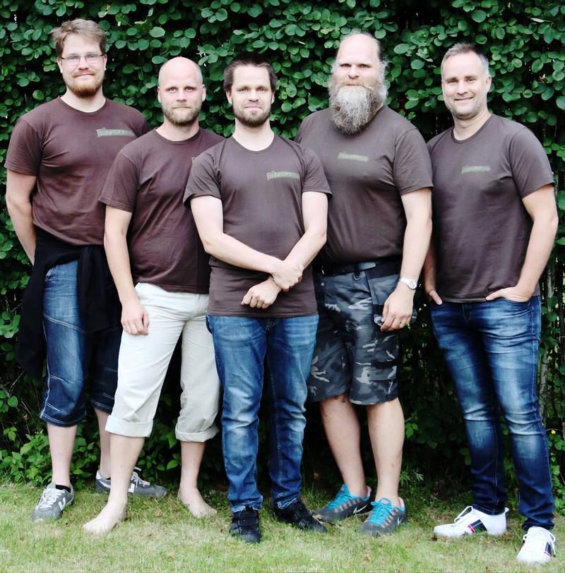 Bröderna Fryxelius driver spelföretaget Fryxgames. Från vänster: Jonathan, Isaac, Daniel, Jacob och Enoch.