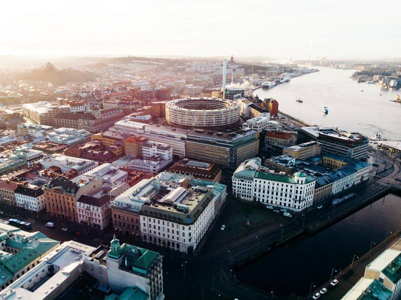 Göteborg anlades på initiativ av kung Gustav II Adolf och fick sina stadsprivilegier 1621.