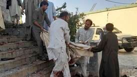 Minst 100 döda och skadade i moskédåd