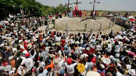 Trots kyrkans motstånd – korsfästelserna fortsätter i Filippinerna