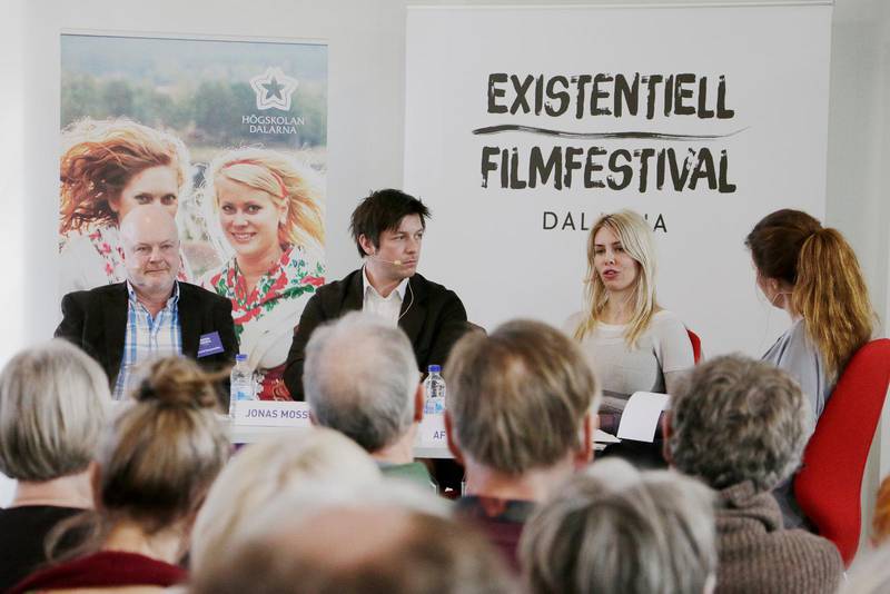 Filmamtal pågår. Joachim Bergenstråhle, Jonas Mosskin, Kajsa Ekis Ekman och Sofia af Geijerstam pratar om filmerna "Paulina" och "Om själ och kropp". 