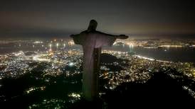 Jesusstatyn i Rio släcktes ned efter rasistskandal