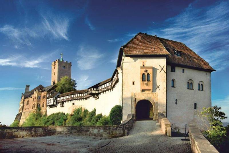 På slottet Wartburg satt Martin Luther 1521.