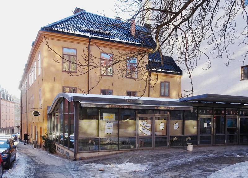 Kaggeholms folkhögskola är tillbaka i Rörstrands slott efter ett tre kvarts sekel på Helgö norr om Stockholm.