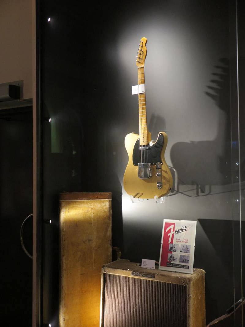 Fender Broadcaster.