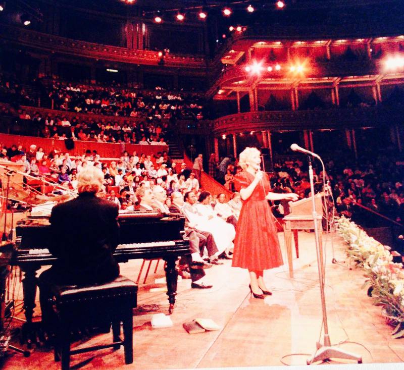 BirGitta Edström sjunger i Royal Albert Hall.
