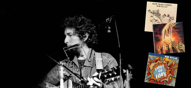 På ”Slow train coming” (1979), ”Saved” (1980) och ”Shot of love” (1981) sjunger Dylan med den nyfrälstes glöd. 