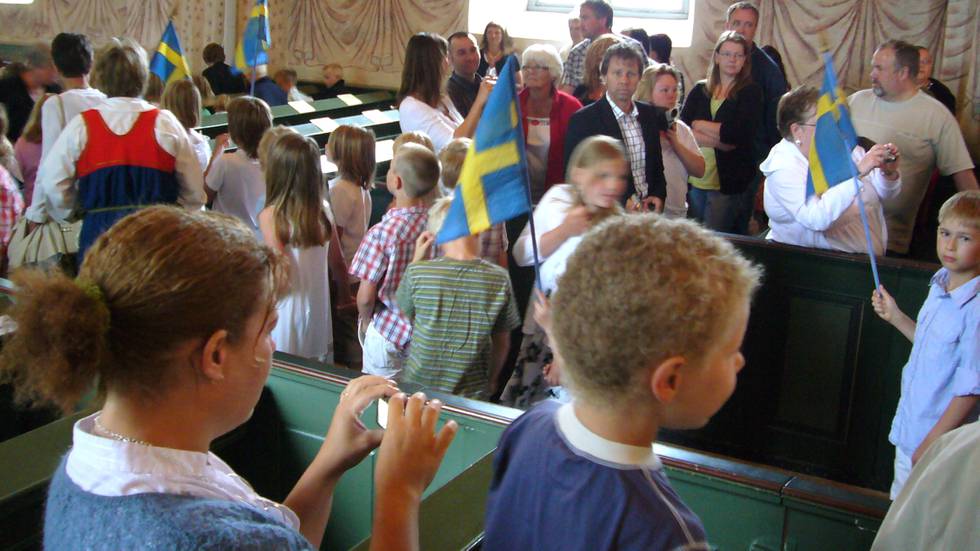 Skolavslutningar i kyrkan har väckt debatt i flera års tid. Bild från Litslena kyrka i Enköping.