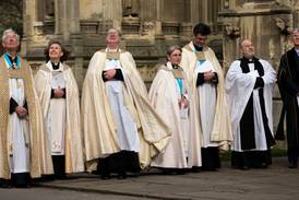 Engelska kyrkan kan börja kvotera in etniska minoriteter