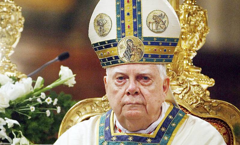 Före detta ärkebiskopen i Boston, Bernard Law, har dött.
