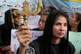Två kristna pakistanier gripna för hädelsebrott