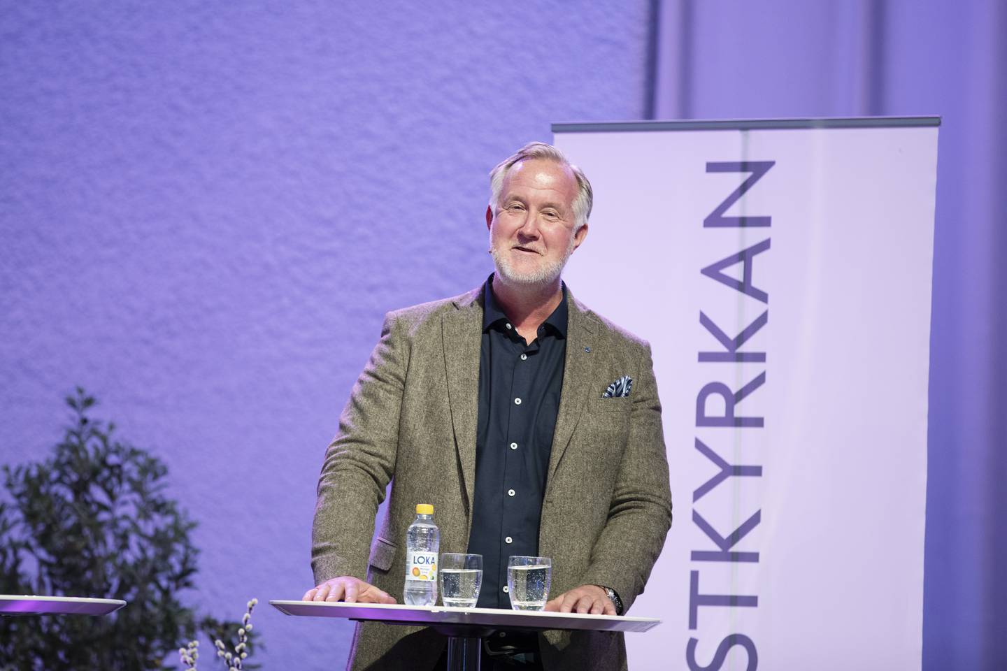 Johan Pehrson (Liberalerna) partiledarsamtal i Uppsala Pingst inför riksdagsvalet 2022.