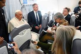 Påven engagerad i hemlig fredsplan för Ukraina