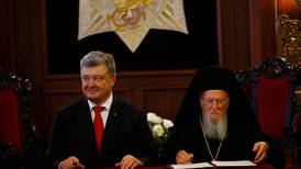 Präster i Ukraina pressas efter kyrkosplittring