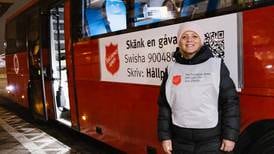 Frälsningsarmén invigde buss för hjälp till hemlösa