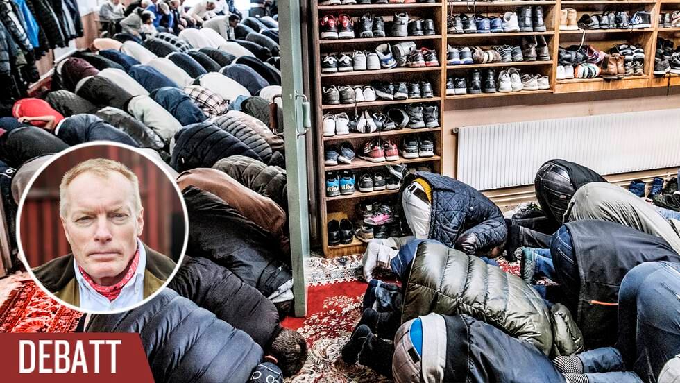 Det svenska samhället har låtit islamistiska representanter företräda alla muslimer, som om det var en homogen grupp, skriver Magnus Norell. Bilden: Fredagsbön i Eskilstuna stora moské.