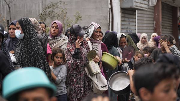 Över en kvarts miljon människor har flytt Rafah