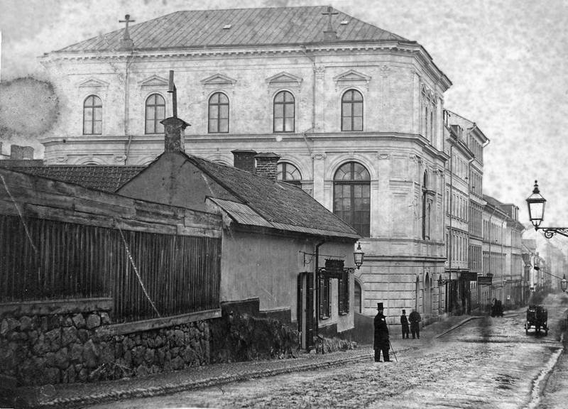 Teologisk utbildning. 1878 började Jakob Byström att studerade på Betelseminariet som då hade sina lokaler i Betelkapellet på Malmskillnadsgatan 48 i centrala Stockholm.