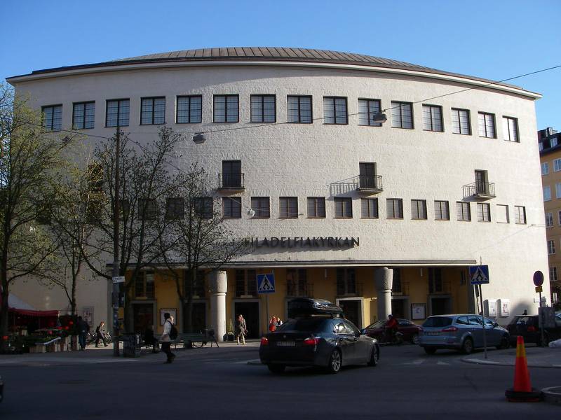 I centrala Stockholm ligger pingströrelsens största församling, Filadelfiakyrkan. 