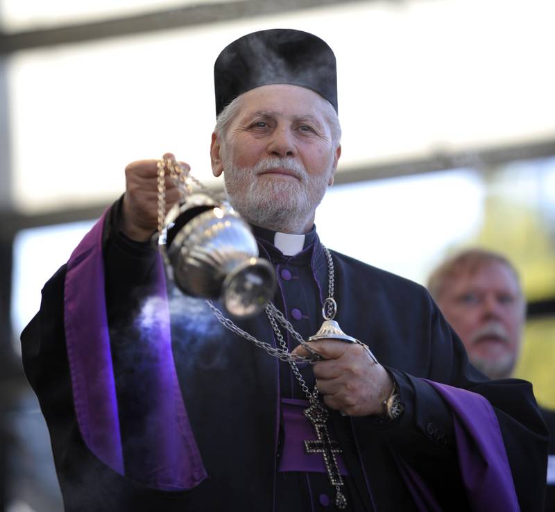 Jesusmanifestationen 2009 i Stockholm. Corbiskop Süleyman Wannes från den syrisk-ortodoxa kyrkan i Sverige medverkade i gudstjänsten i Kungsträdgården.