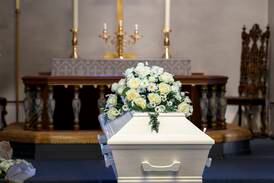 Begravning utan anhörig - Facebookgrupp gör det värdigt