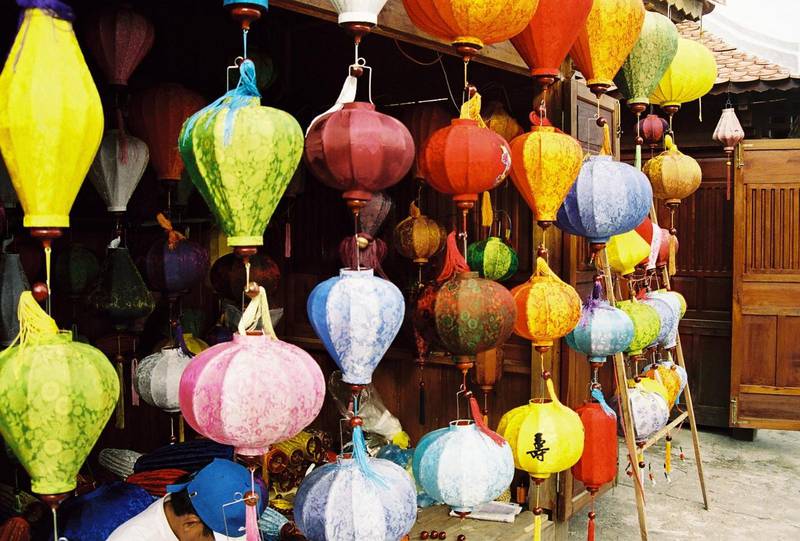 Rislampor är populärt i Vietnam. Här försäljning i Sa Déc.