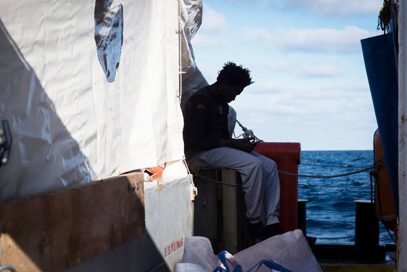Det har blivit svårare för räddningsfartygen på Medelhavet  under de senaste åren. Bland annat har Italien gång på gång nekat fartygen att lägga till i Italien. Trots motståndet mot hjälpinsatser satsar nu tyska kyrkor på ett nytt räddningsfartyg för att undsätta migranter.