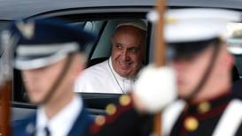 Påven skippade limousinen i Washington DC