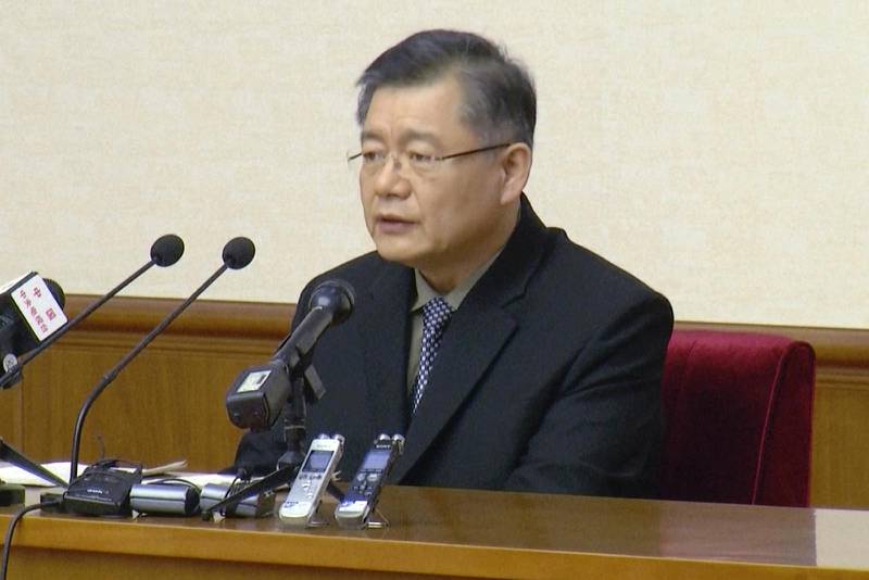 Kanadensiske pastorn Hyeon Soo Lim har dömts till livstids straffarbete i Nordkorea.