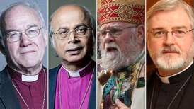 Anglikanska biskopar i England blir katoliker 