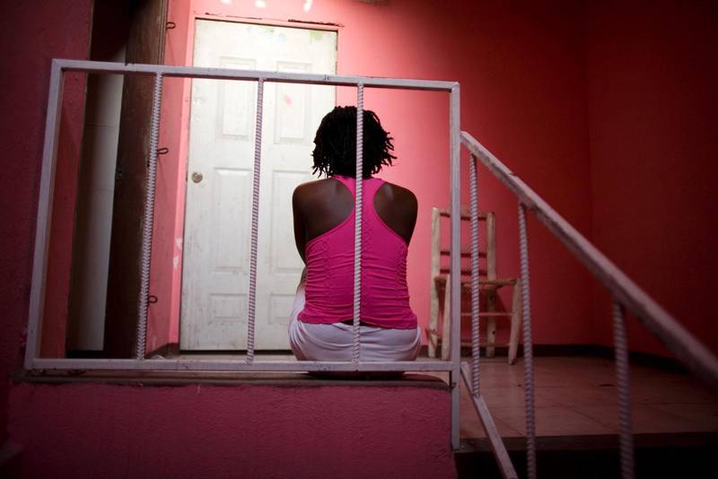 En nigeriansk kvinna som hållits som sexslav i Italien ska enligt Dublinreglerna skickas tillbaka dit. Nu överklagas beslutet. Kvinnan på bilden har inget med fallet att göra.