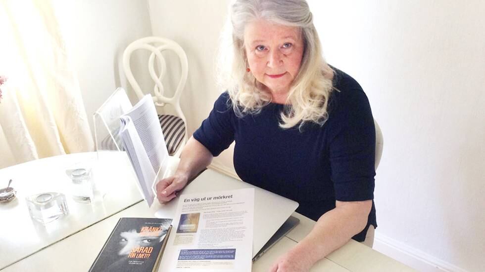 Anne Holmdahl vill bryta tabut kring sexövergrepp. Hon har på eget initiativ översatt och bekostat utgivningen av ”Nytt livsmod” av Dan B. Allender. 