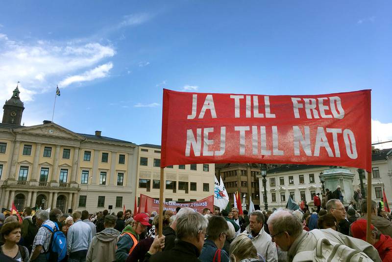 En demonstration mot militärövningen Aurora hölls i Göteborg den 16 september.