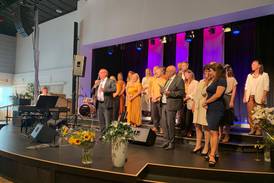 Gospelkören By Grace tog emot Lennart Magnussons stipendium i Linköping