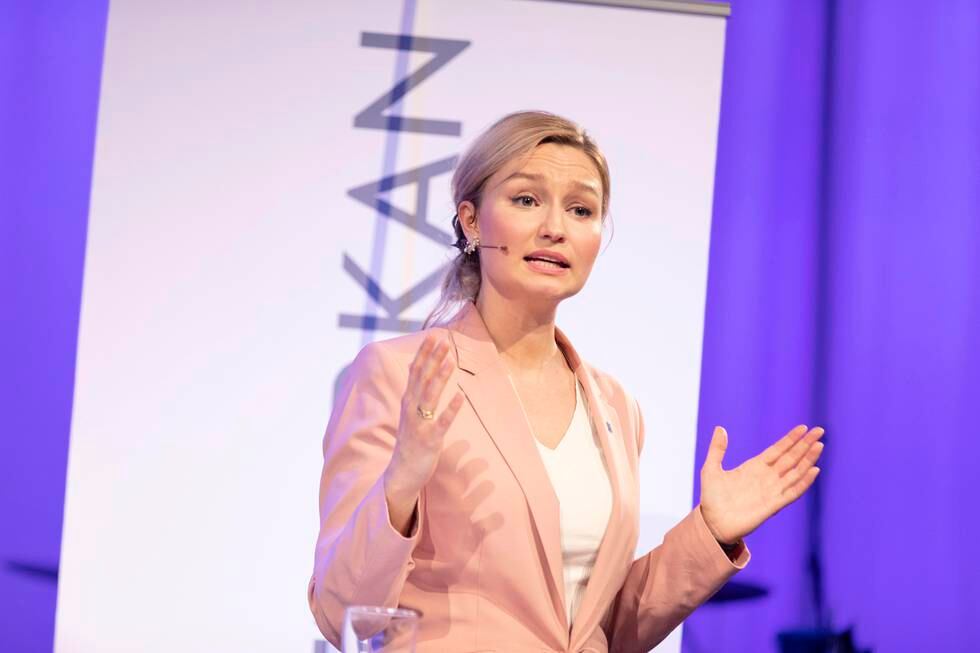 Ebba Busch (Kristdemokraterna) partiledarsamtal i Uppsala Pingst inför riksdagsvalet 2022.