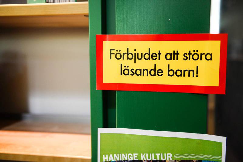 En del av stödet till folkbildning som staten delar ut går till Sveriges bibliotek. Stödet till folkbildning är 3 900 miljoner kronor. Stödet till trossamfunden är 91 miljoner kronor.