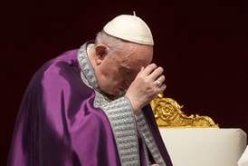 Påven får ny lag i “present” i Portugal