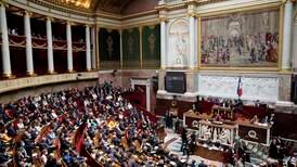 Frankrike närmare aborträtt i grundlagen