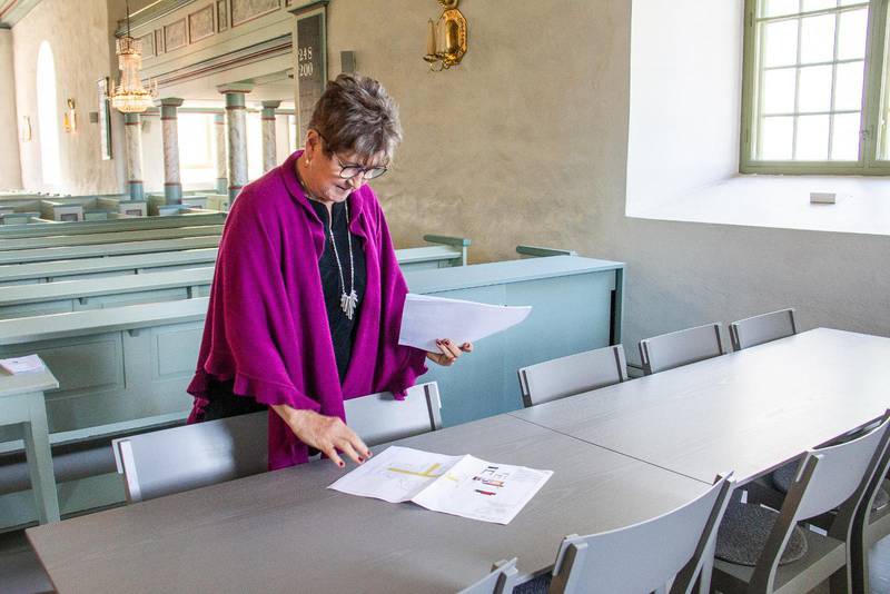 Kyrkopolitikern Karin Nodin (C) i Mellerud skrev tillsammans med sina partikamrater en motion där hon framför farhågor och kritik. Hon är rädd för att kyrkan kan bli ett museum.