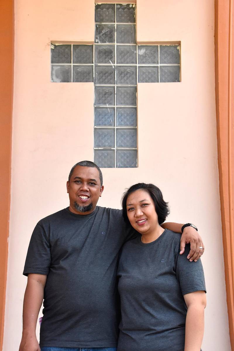 Trivs trots allt. Att hamna i Banda Aceh var inte förstahandsvalet. Men David Hukom och Olivia Gozalie trivs i sin församling med drygt 100 familjer som kommer till kyrkan regelbundet.