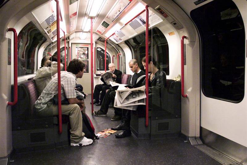 Tunnelbana i London, personerna på bilden har ingenting med artikeln att göra.