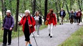 Promenader bryter isolering och ensamhet för äldre