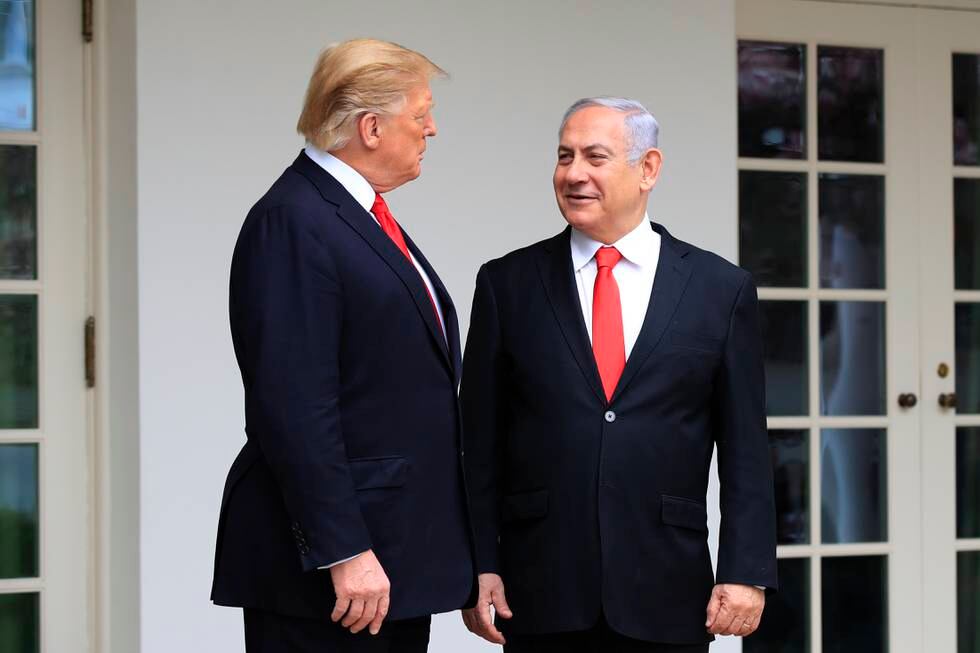 USA:s tidigare president Donald Trump talar ut om sin relation till Israels tidigare premiärminister Benjamin Netanyahu. Arkivbild.