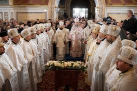 Ortodoxa i Ukraina firade julen i återerövrat kloster