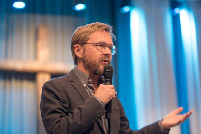 Björn Wiman, kulturchef på Dagens Nyheter, uppmanade kyrkofolket i Jönköping att kämpa för klimatet.
