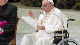 Påven till Kanada för att be om ursäkt